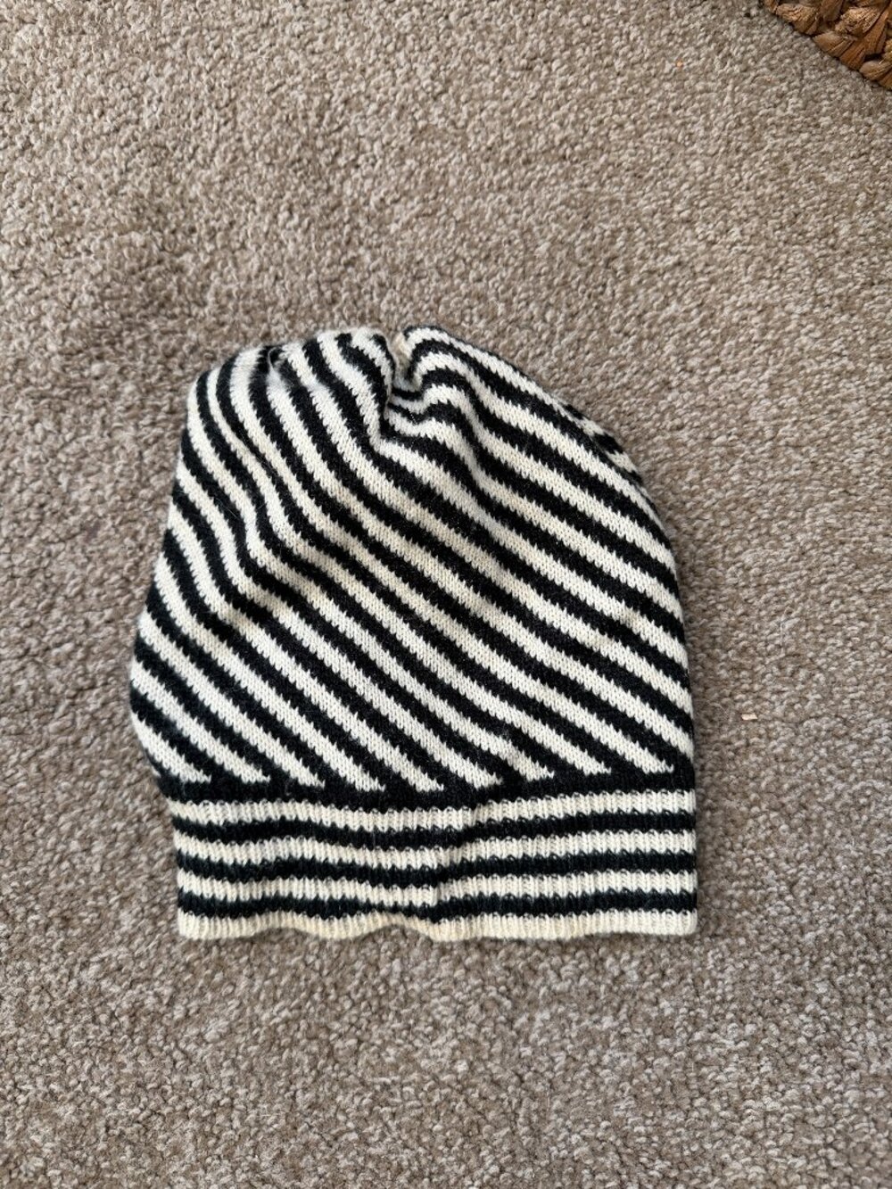 GAP striped winter hat